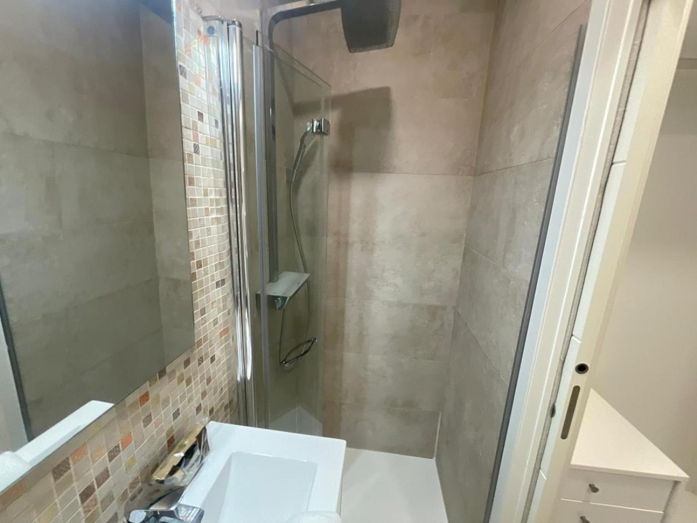 Appartamento Nuevo! Piso En Pleno Centro Santander Camera foto